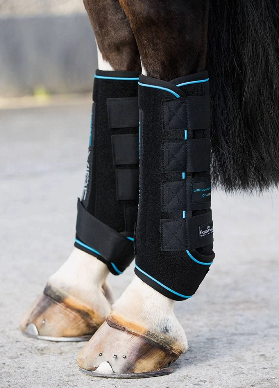 Ice-Vibe Boots - Black/Aqua 3 Ice-Vibe Boots - Black/Aqua
